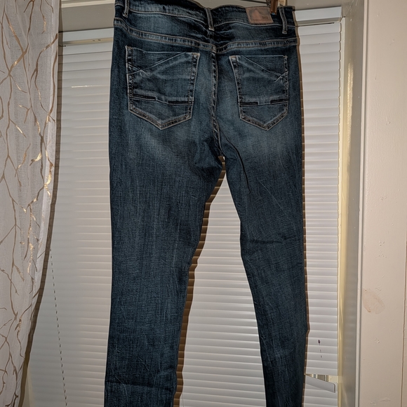 BKE Midrise Skinny Distressed Jeans - Picture 3 of 3